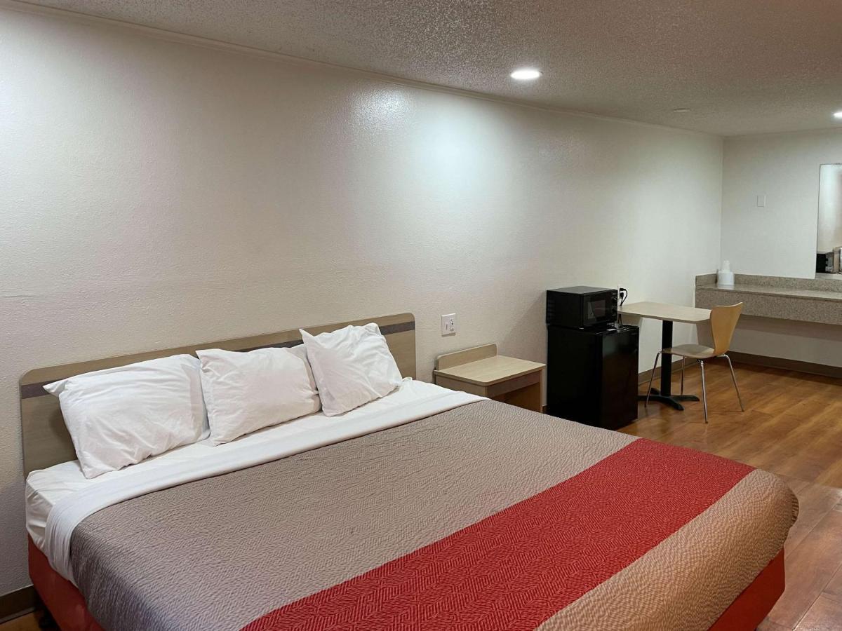 6 Md Hotel Hagerstown